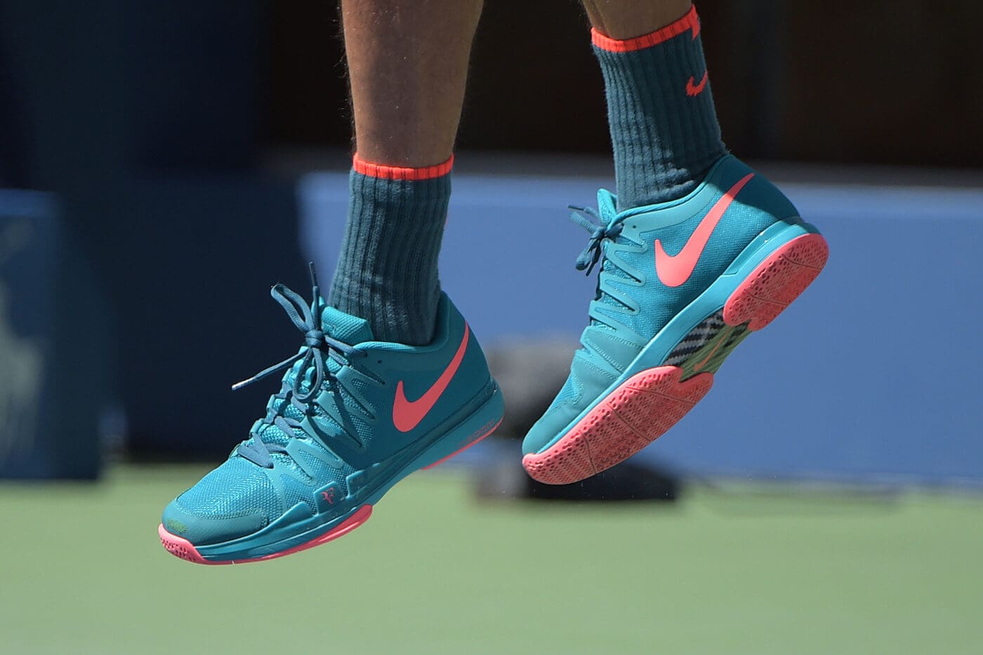 کفش تنیس باید چه ویژگی‌هایی داشته باشد؟
