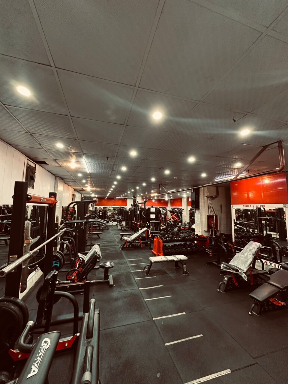 باشگاه رزمی و بدنسازی ایستگاه قدرت
