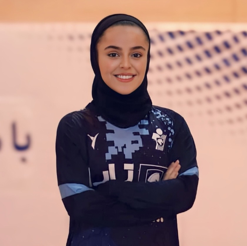 مینا بیکی